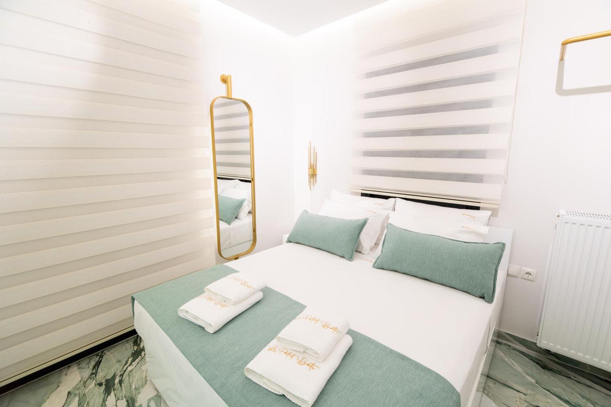Luxury - Le Petit Bati Apartment Volos Exterior foto